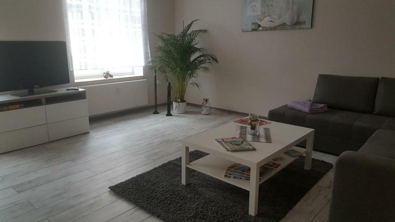 Fewo Am Marktplatz I Eisenhuettenstadt Ngoại thất bức ảnh
